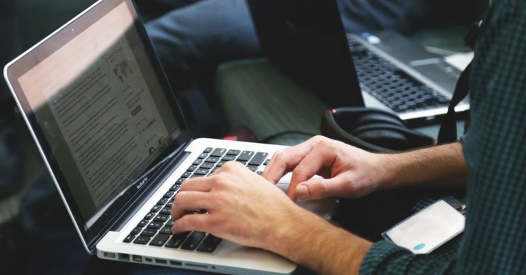 Affiliate web (01): Stavíme výdělečný affiliate web